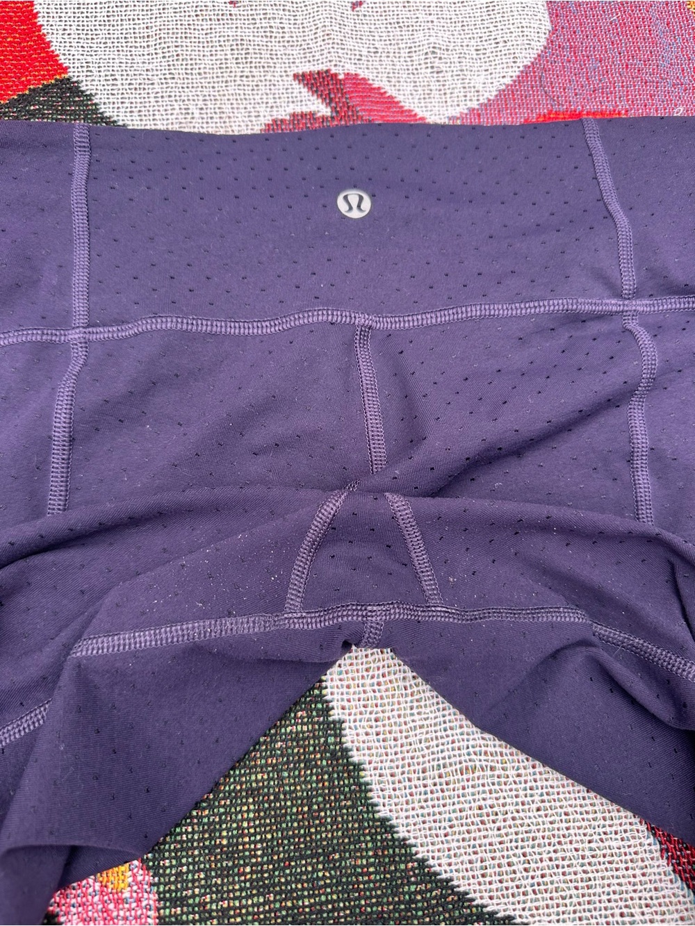 Lululemon Emerge Renewed Crop Shine Dot Black Grape - Picture 5 of 9